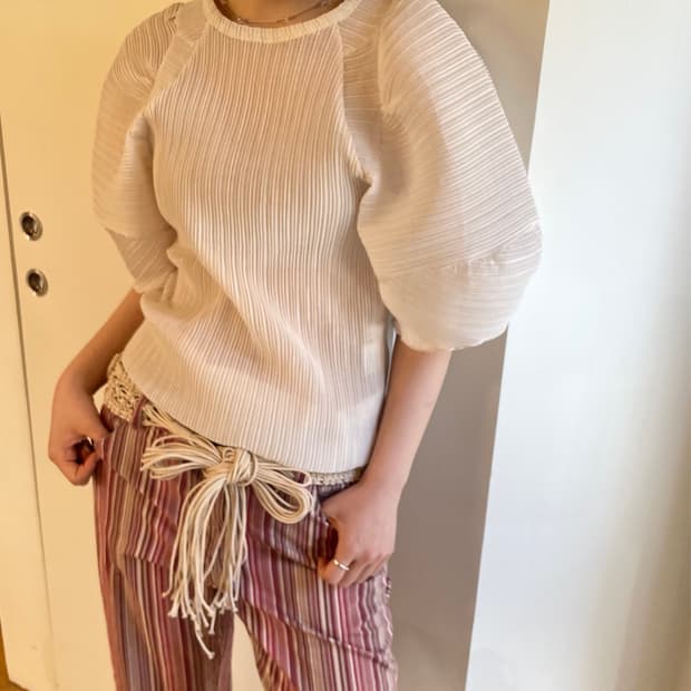 pleats balloon sleeve