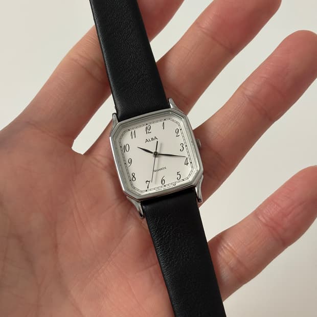 ALBA - 1990s Silver Square Ladies Quartz