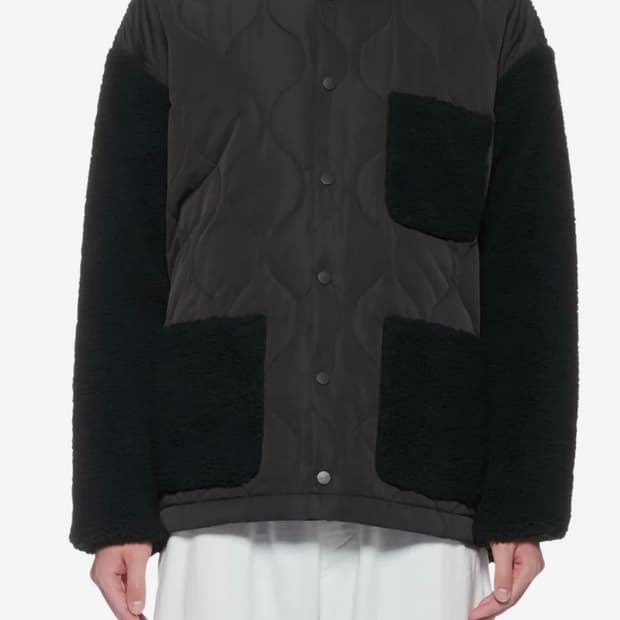 오니츠카타이거 포켓 후리스