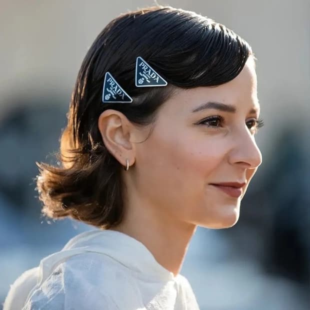 프라다 헤어핀