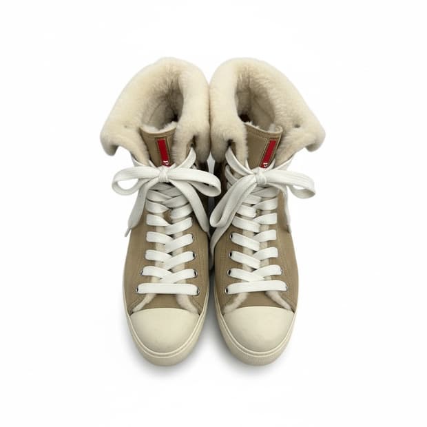 프라다 스웨이드 퍼 하이탑 36