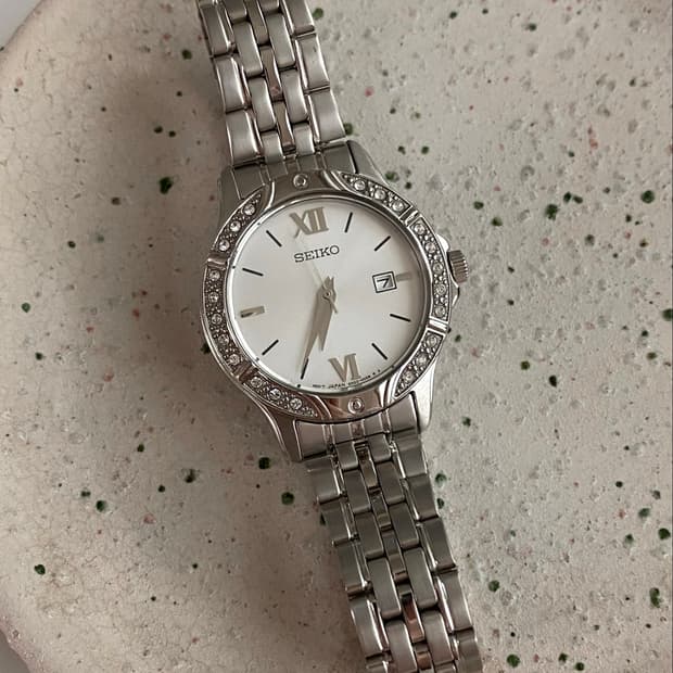 Seiko 세이코 스와로브스키 베젤 실버 메탈 쿼츠