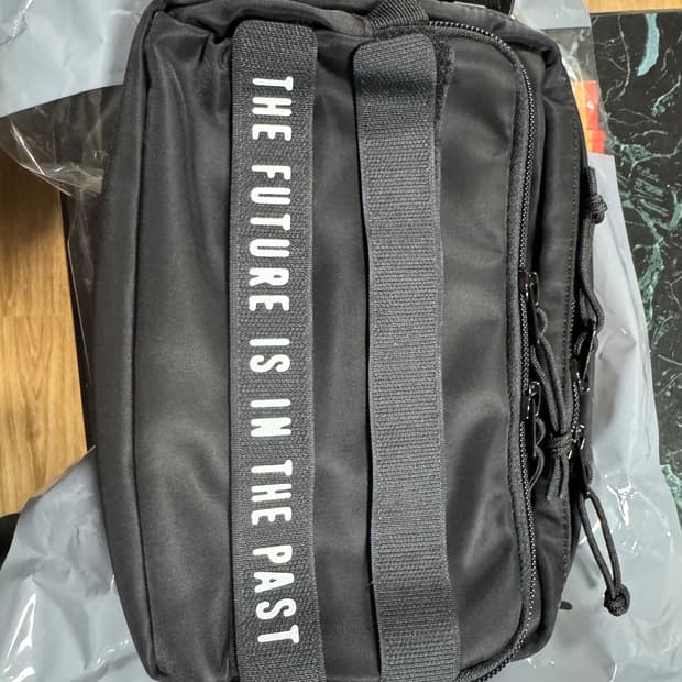 휴먼메이드 밀리터리 파우치 가방 판매합니다 