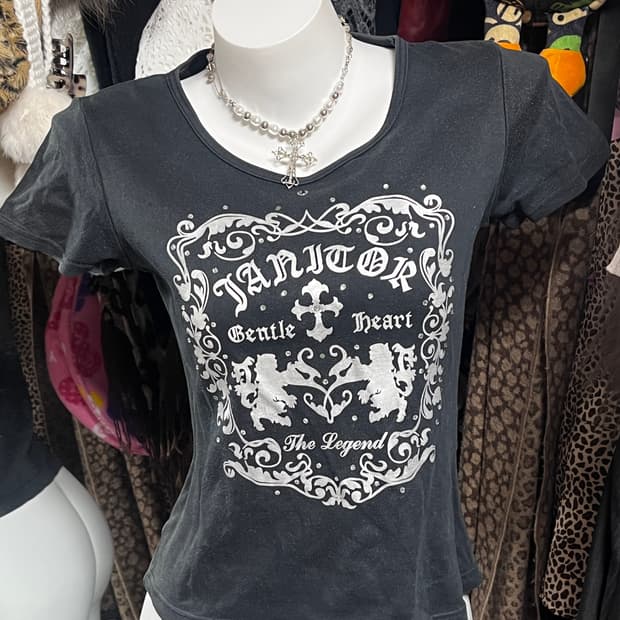 쥬시꾸뛰르st y2k 큐빅 슬림 반팔