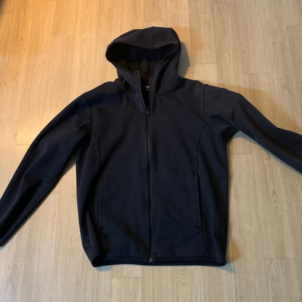 유니클로 후드집업