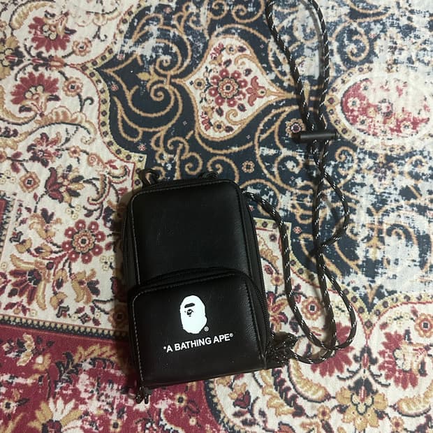 베이프 미니 크로스백