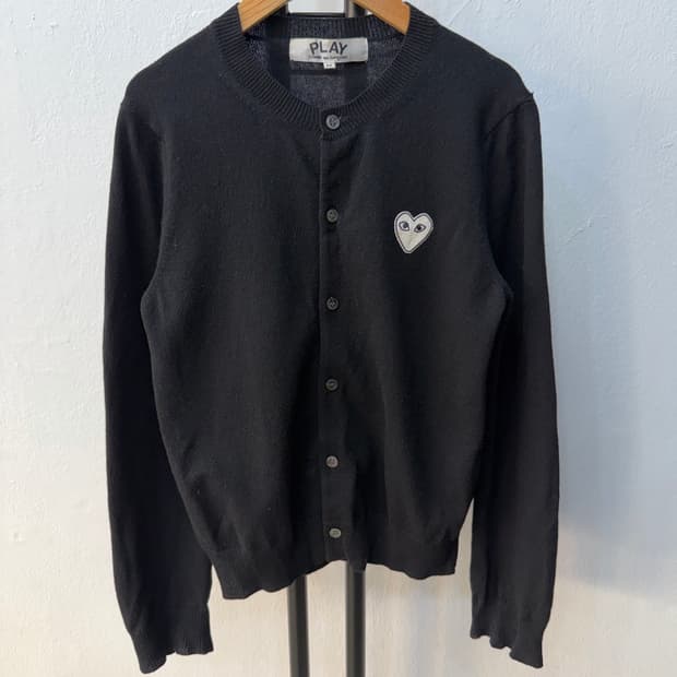정품) 꼼데가르송 여성 블랙 하트 가디건 M
