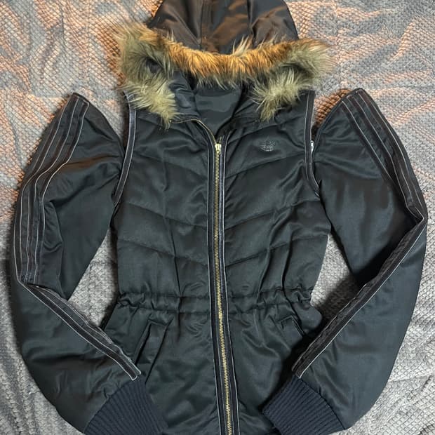 아디다스 우먼 PB 윈터 털 모자 자켓 조끼