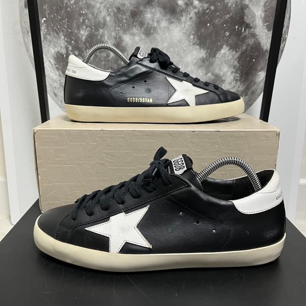 정품 42) 골든구스 블랙 화이트탭 스니커즈  270~275