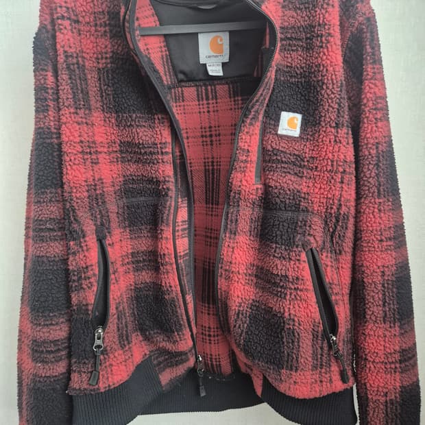 칼하트 플리스 90~95 판매합니다 
자연스러운 사용감외엔 마모손상 없습