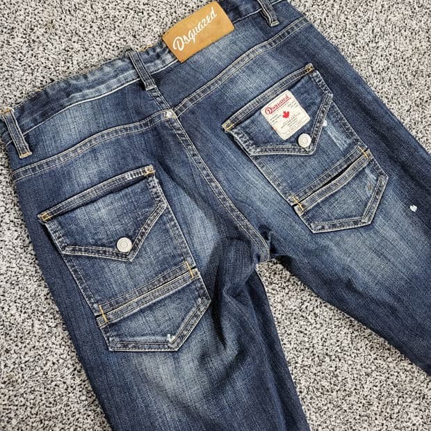 디스퀘어드2(DSQUARED2) 청바지