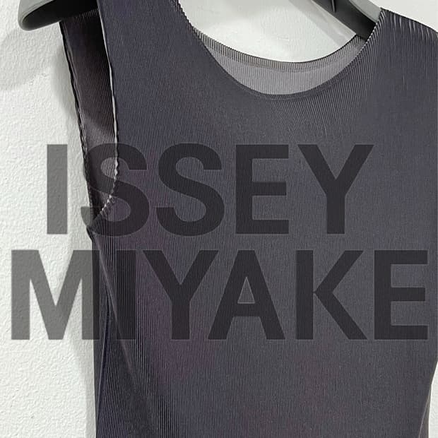 ISSEY MIYAKE 이세이미야케 리버시블 민소매