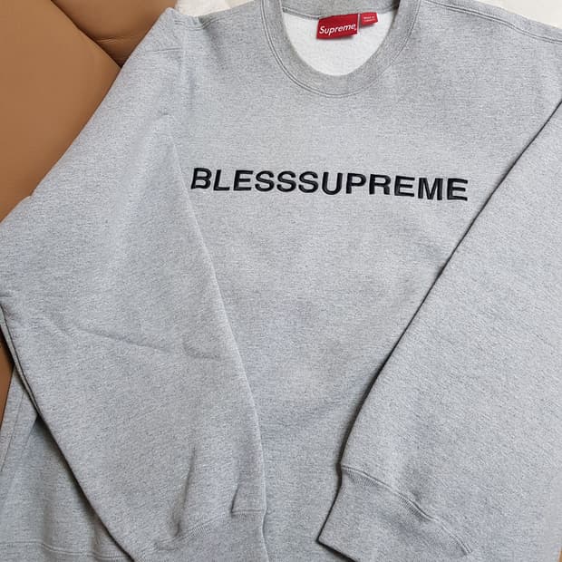 슈프림 블레스 맨투맨 티셔츠 그레이 23FW