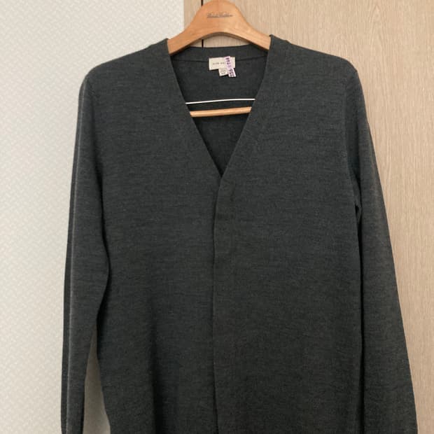 클럽모나코 히든버튼 다크그레이 울 가디건 M