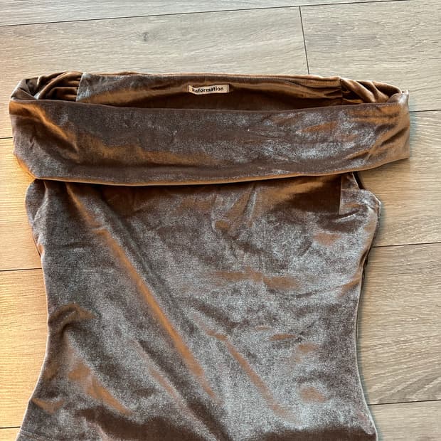 Reformation 리포메이션 브라운 셀로 니트 벨벳 오프숄더 탑 XS