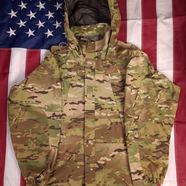 특A 오리지날 미군 OCP 멀티캠 팩라이트 고어텍스 자켓