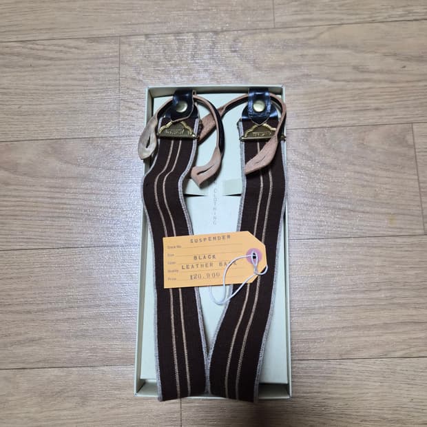 엣라코 서스펜더 팝니다