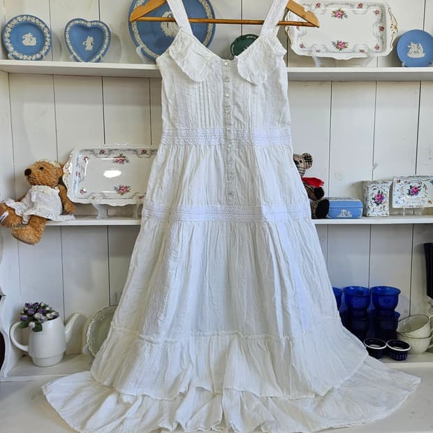 화이트 코튼 롱원피스