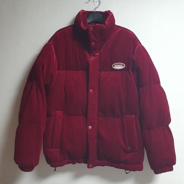 버건디 코듀로이 벨벳 다운 자켓 – 널디 / 숏기장 / S