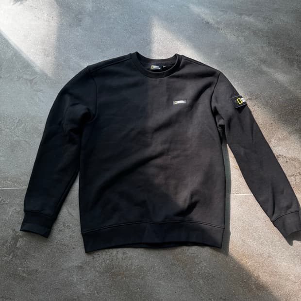 네셔널지오그래픽 맨투맨 M사이즈