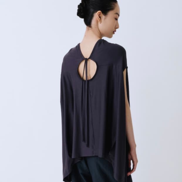 포코포스카 OVAL COWL NECK TOP 차콜