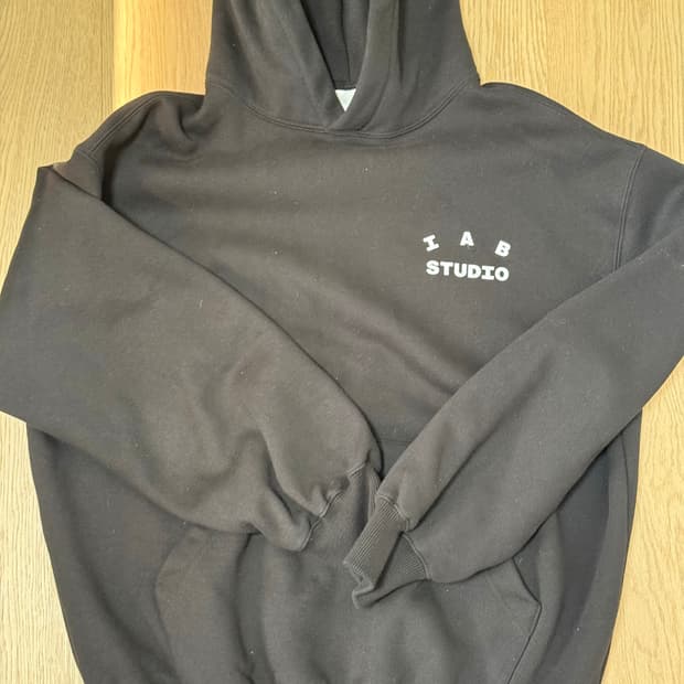 아이앱 블랙 카모 후드티