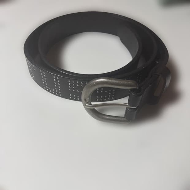 스투시 스터드 로고 레더 벨트