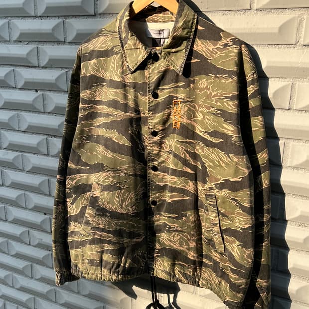 Facetasm Tiger Camo Coaches Jacekt