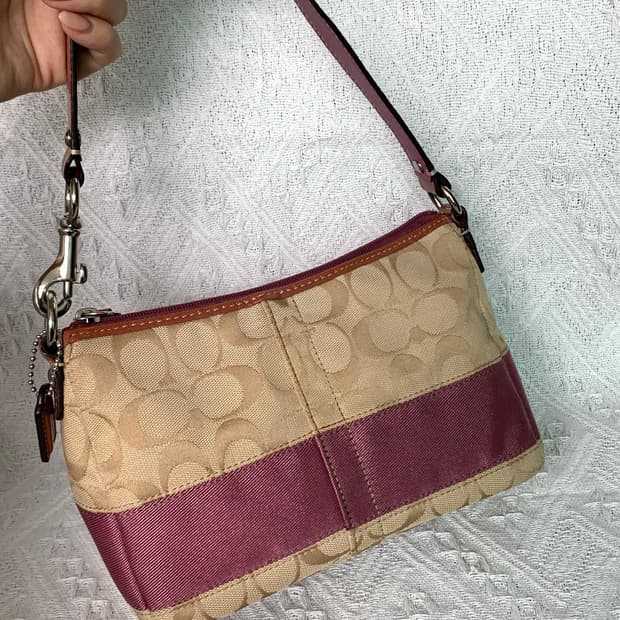 희귀 💟 Coach 와인컬러 핸드백