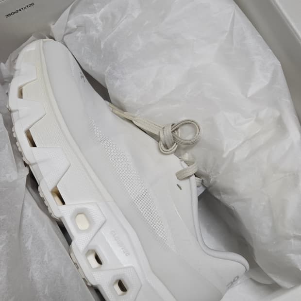 on paf 온파프 클몬 하이퍼 화이트 260