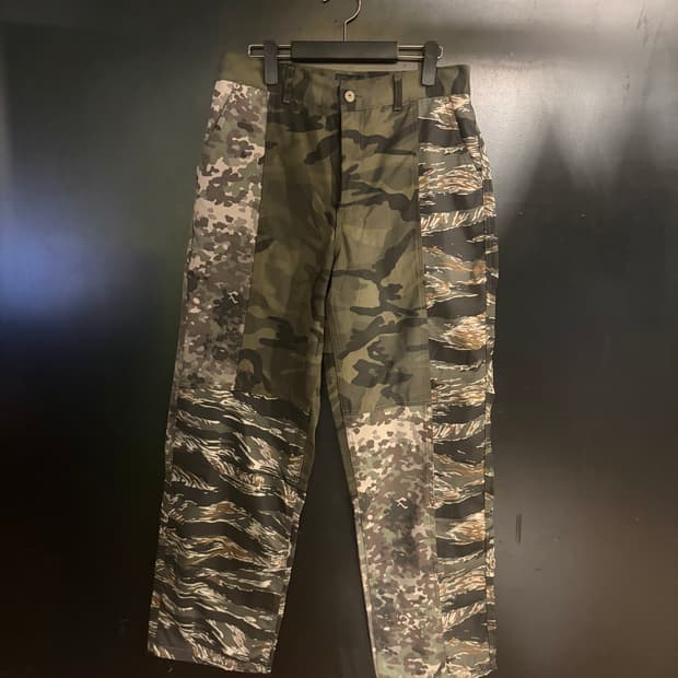 아조바이아조 카모플라쥬 믹스팬츠
