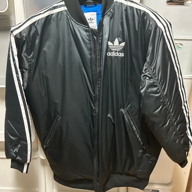 Adidas bomber Large