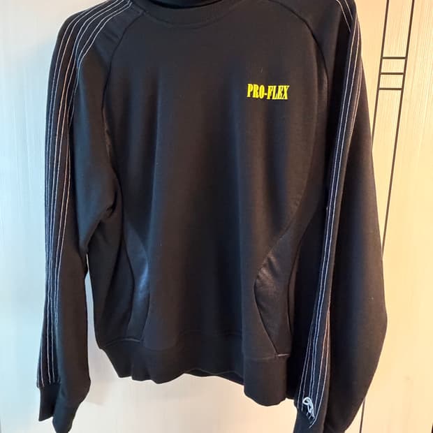 아디다스x알렉산더왕 맨투맨