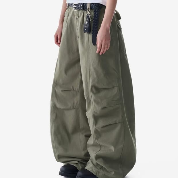 아캄 Knee Pin-tuck Studded Cotton Pants (K