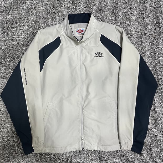 (105) 엄브로 오버핏 바람막이 자켓
