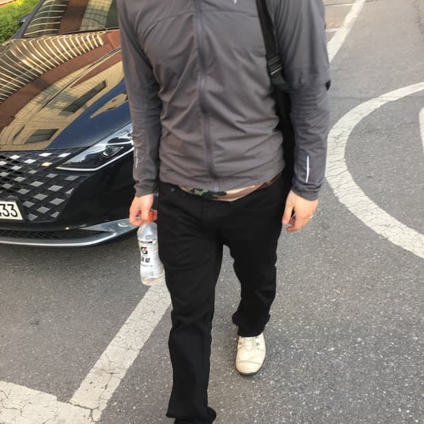 ARCTERYX WINDBREAKER