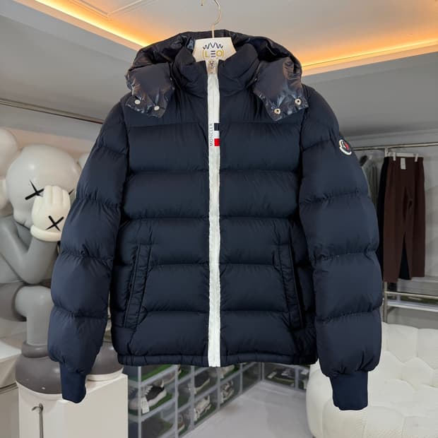 [리오브] 몽클레어 헤일 주보또 와팬 패치 패딩