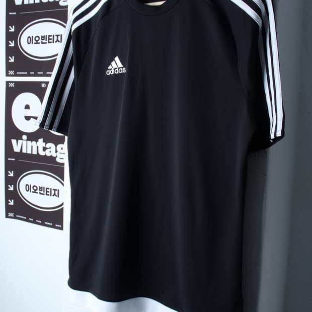 (L-XL) 아디다스 반팔 티셔츠 기능성 블랙 삼선 올드스쿨-H36046