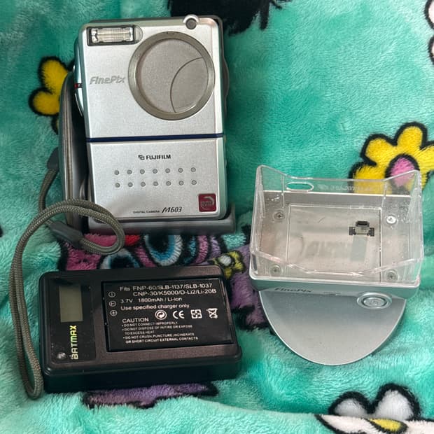무료배송 Fuji finepix m603 후지 파인픽스 디카 y2k