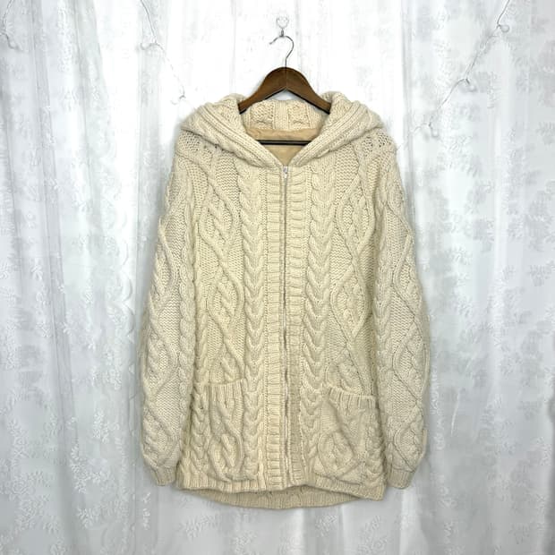 VINTAGE OUTER