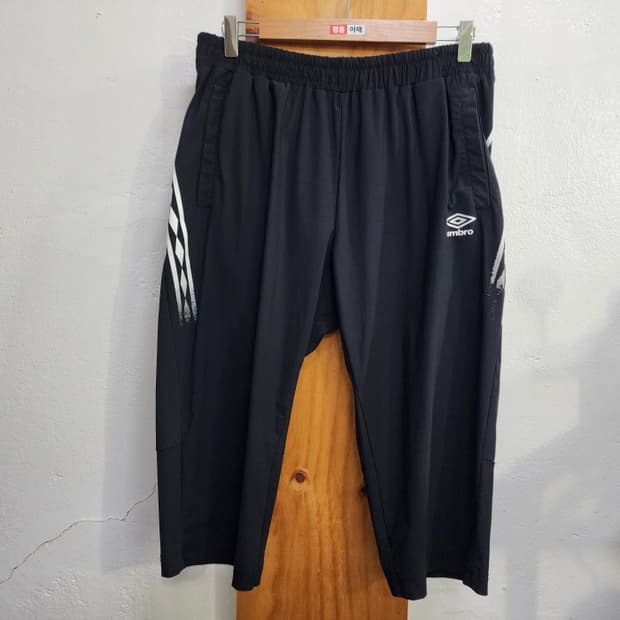 UMBRO 칠부 스포츠바지(32)