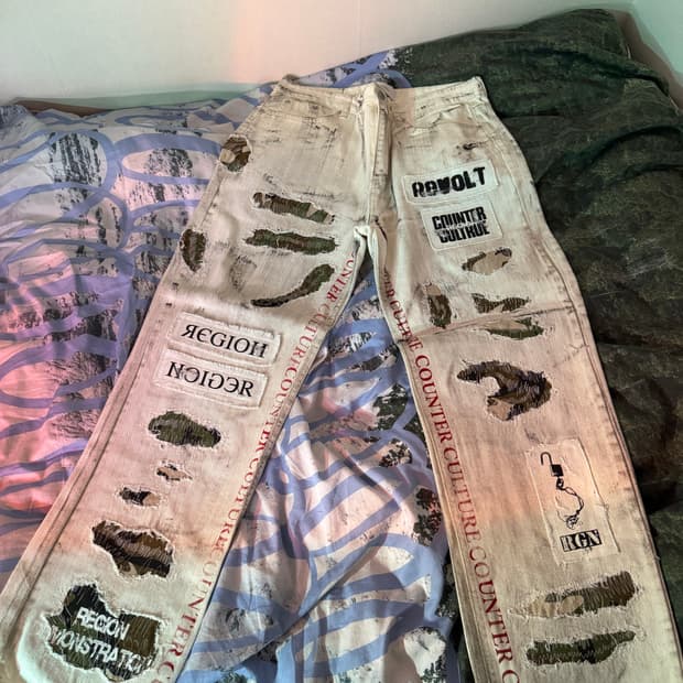 레저렉션13 22-BO12 white M