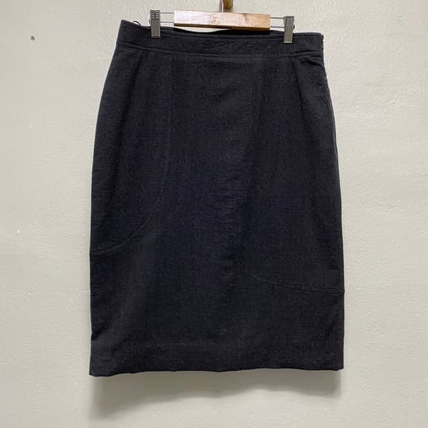 지방시 절개 디자인 스커트