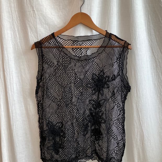 블랙 네트 슬리브리스탑(M)