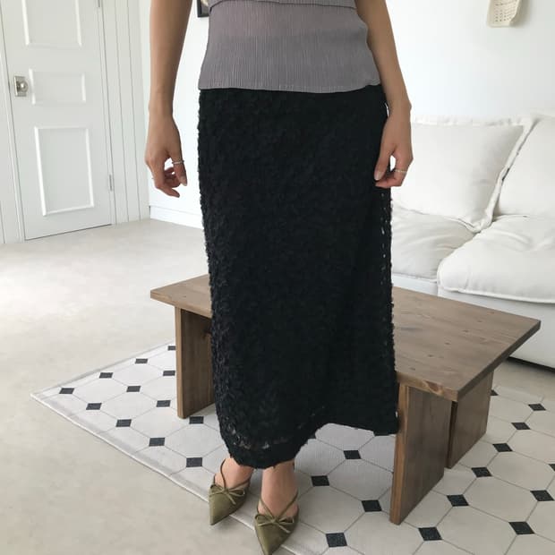 Black flower ruffle lace skirt
