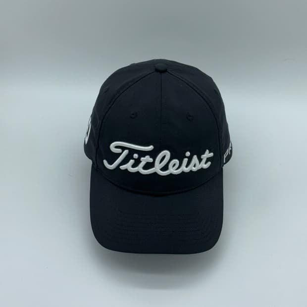 [F] 타이틀리스 로고 골프 블랙 볼캡 모자