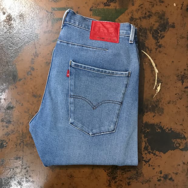 리바이스 502 엔지니어드 진 중청 데님 팬츠 허리 33 사이즈