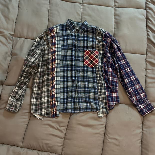 리빌드바이니들스 셔츠