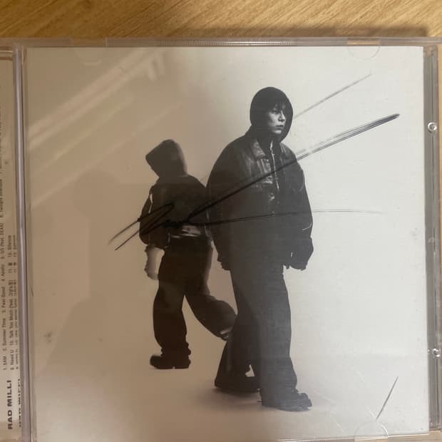 라드밀리 앨범CD 싸인반 