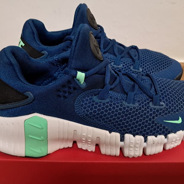 나이키 스니커즈 250